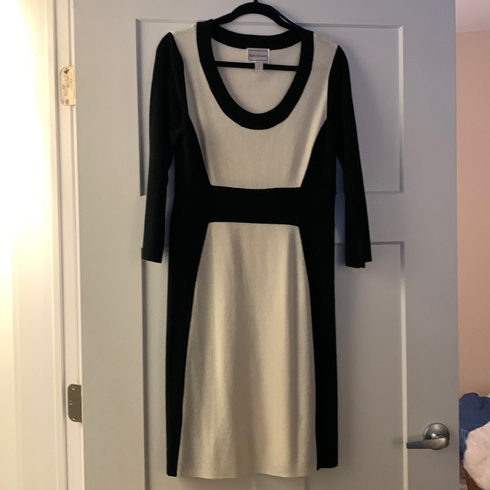 Black and white knit dress size M.
